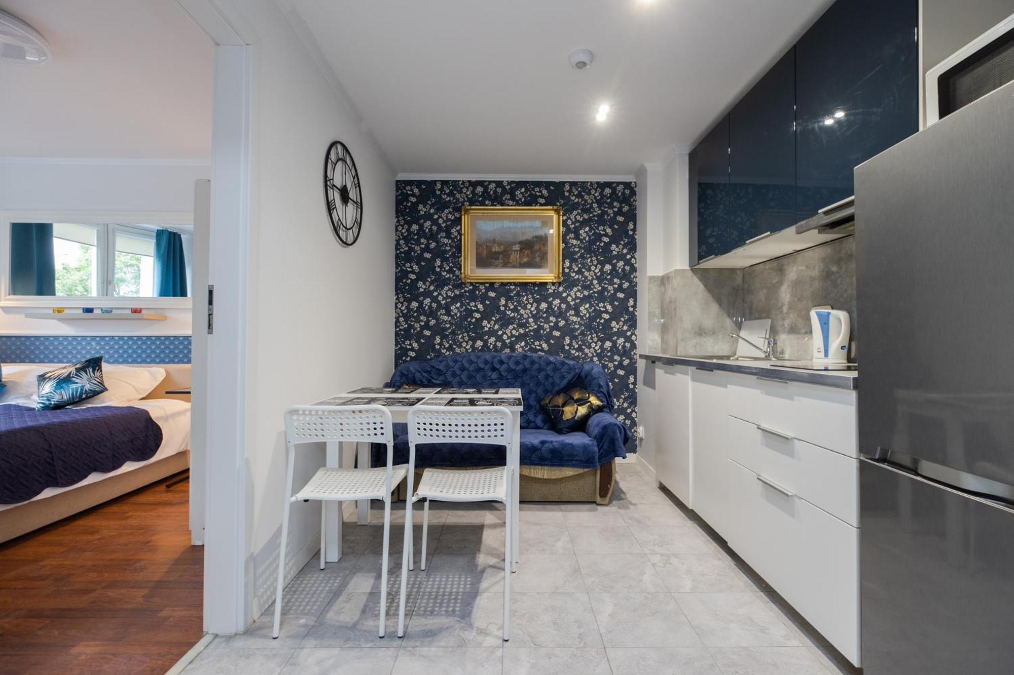 Unitapartament Short Rent In By Metro Station Rondo Onz With 3bedrooms 22 Warszawa