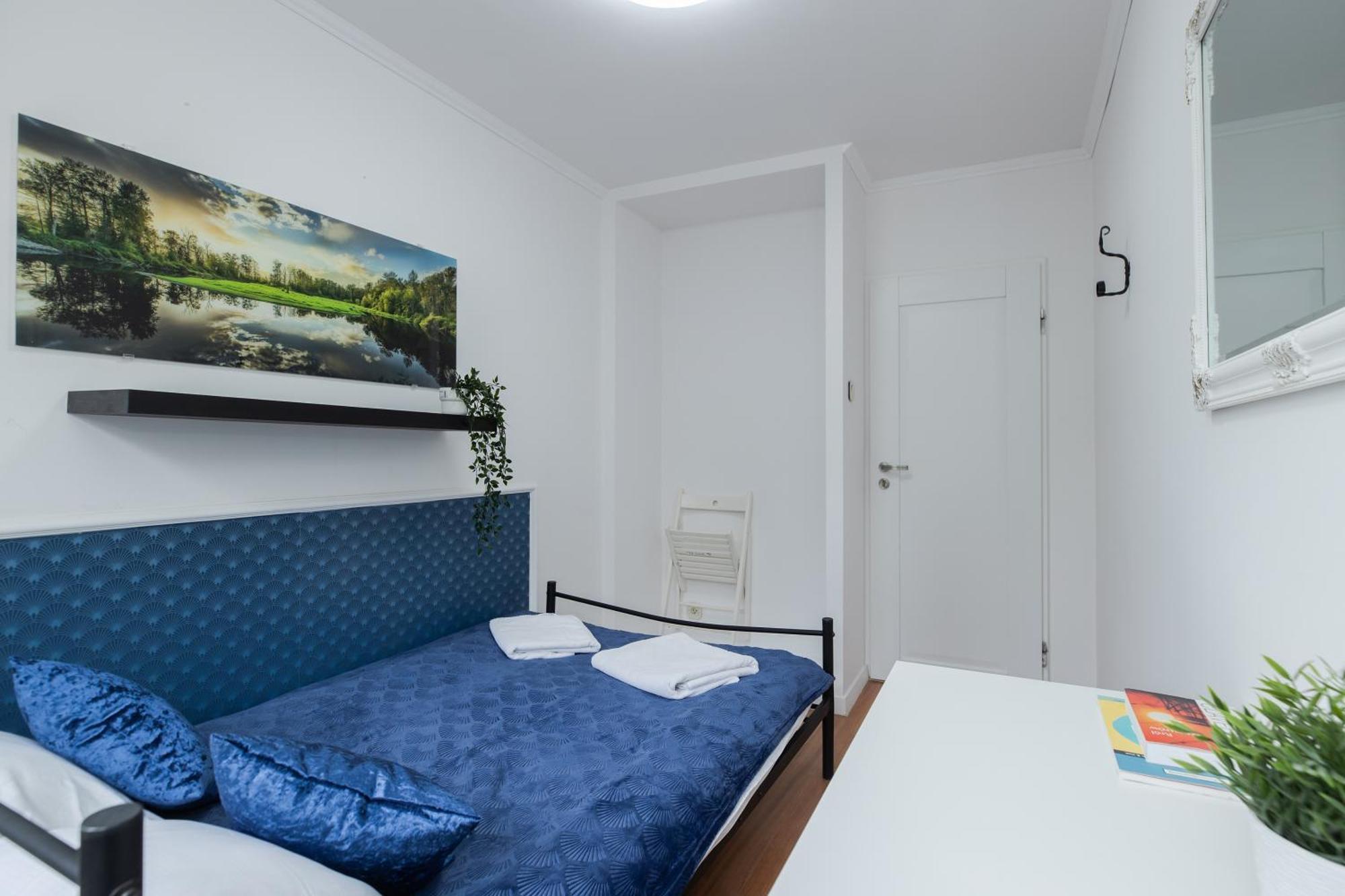 Apartament Unitapartament Short Rent In By Metro Station Rondo Onz With 3bedrooms 22 Warszawa