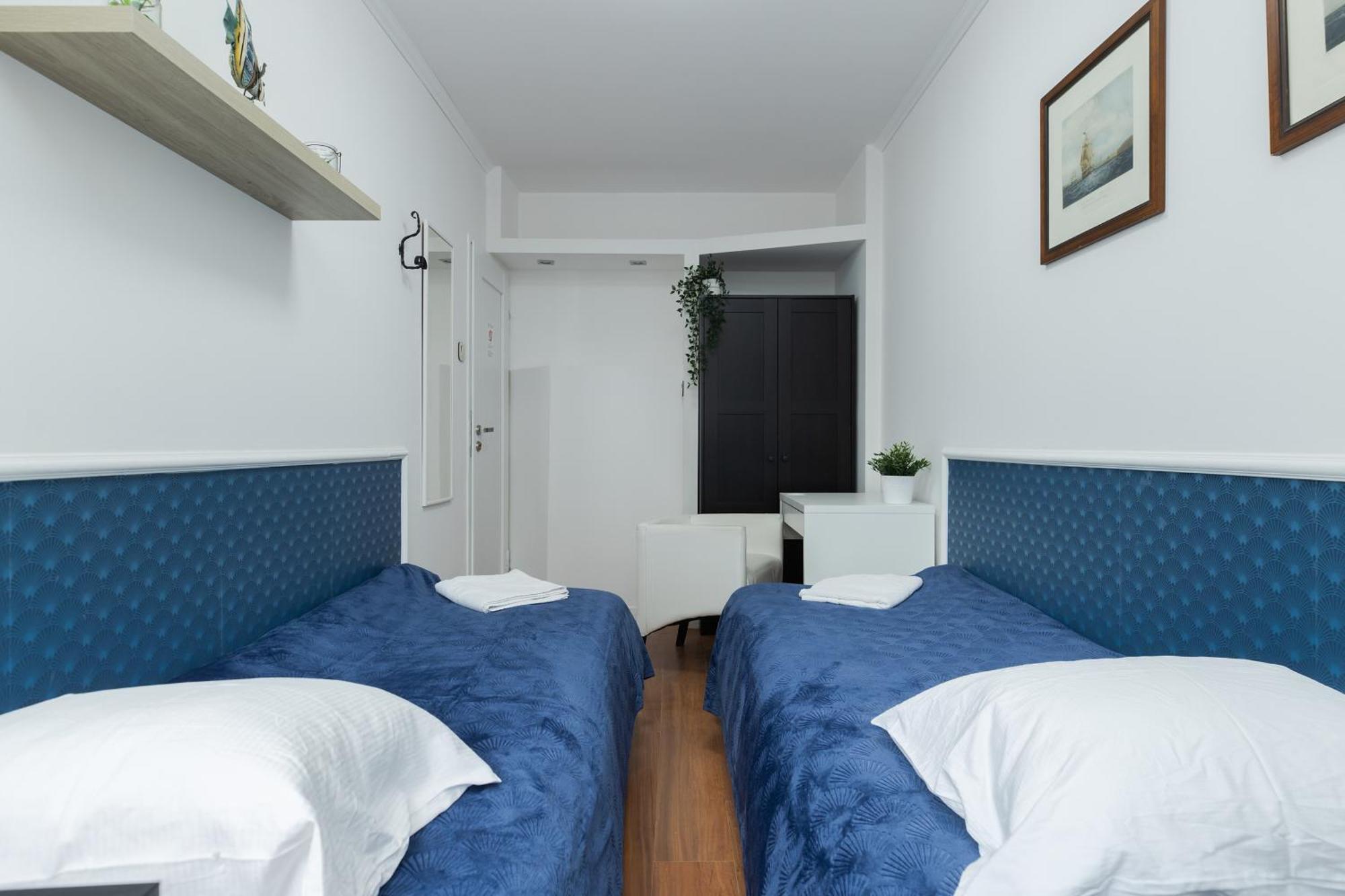Unitapartament Short Rent In By Metro Station Rondo Onz With 3bedrooms 22 * Warszawa